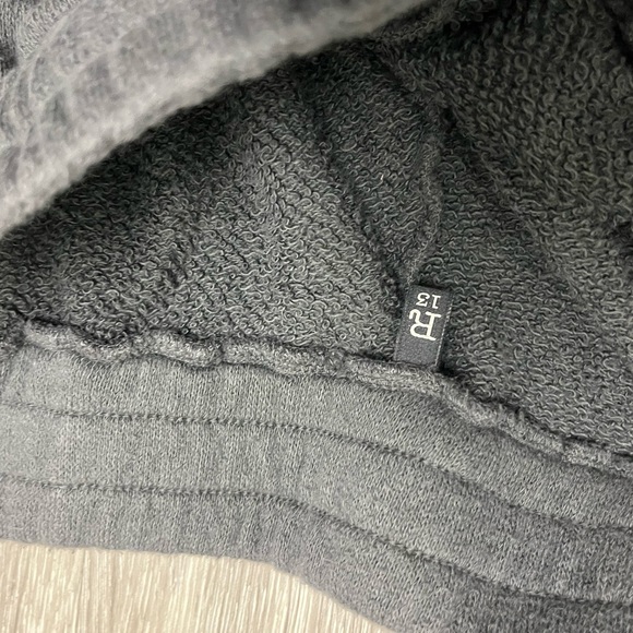 R13 Logo Short – black. Size large - Picture 5 of 11